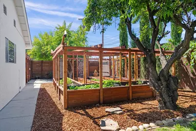 1235 Shamrock Dr, Campbell, CA 95008 - Photo 47