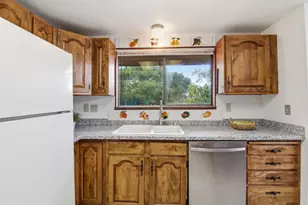 18 Middle Canyon Way B, Carmel Valley, CA 93924 - Photo 17