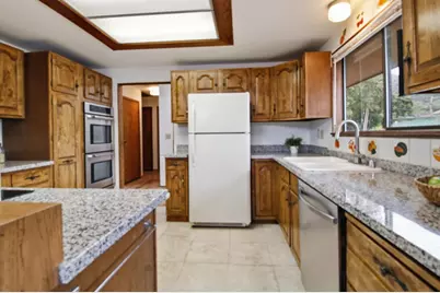 18 Middle Canyon Way B, Carmel Valley, CA 93924 - Photo 17