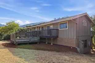 18 Middle Canyon Way B, Carmel Valley, CA 93924 - Photo 3