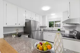 117 Mission Dr, East Palo Alto, CA 94303 - Photo 15