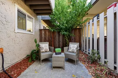 117 Mission Dr, East Palo Alto, CA 94303 - Photo 3