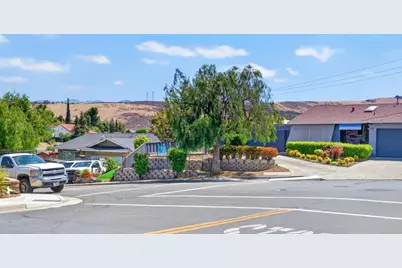 618 Skyway Dr, San Jose, CA 95111 - Photo 47