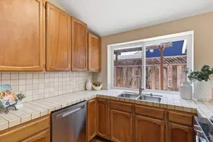 1723 Lenolt St, Redwood City, CA 94063 - Photo 9