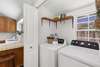 1723 Lenolt St, Redwood City, CA 94063 - Photo 25
