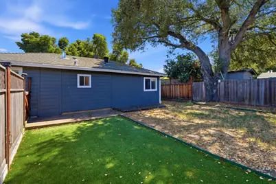 2247 Menalto Ave, East Palo Alto, CA 94303 - Photo 47