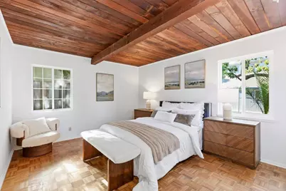 21075 Greenleaf Dr, Cupertino, CA 95014 - Photo 37