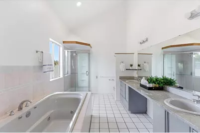 21075 Greenleaf Dr, Cupertino, CA 95014 - Photo 51