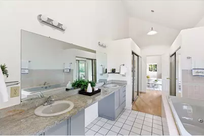 21075 Greenleaf Dr, Cupertino, CA 95014 - Photo 53