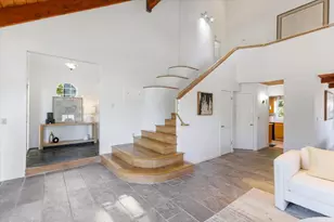 21075 Greenleaf Dr, Cupertino, CA 95014 - Photo 11