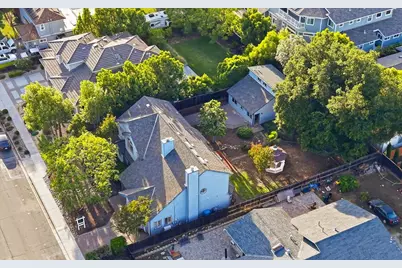 21075 Greenleaf Dr, Cupertino, CA 95014 - Photo 89