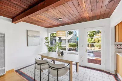 21075 Greenleaf Dr, Cupertino, CA 95014 - Photo 27