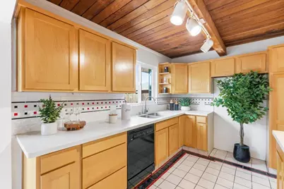 21075 Greenleaf Dr, Cupertino, CA 95014 - Photo 33