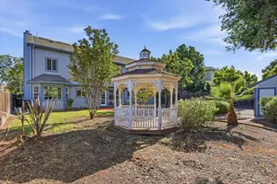 21075 Greenleaf Dr, Cupertino, CA 95014 - Photo 73