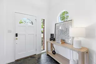 21075 Greenleaf Dr, Cupertino, CA 95014 - Photo 13