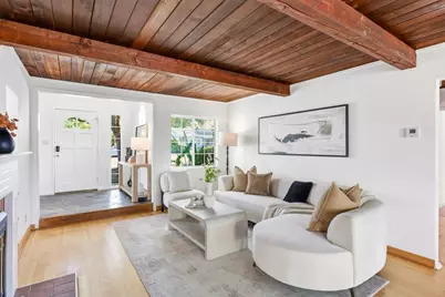 21075 Greenleaf Dr, Cupertino, CA 95014 - Photo 19