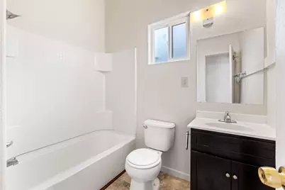 219 Lang St, Salinas, CA 93901 - Photo 9