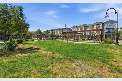 491 Snap Dragon St, Milpitas, CA 95035 - Photo 29