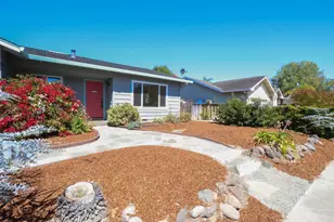 142 Sir Francis Ct, Capitola, CA 95010 - Photo 3