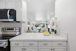 633 Forest Ave, Palo Alto, CA 94301 - Photo 11