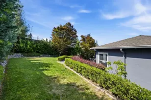 448 Emerald Ave, San Carlos, CA 94070 - Photo 17