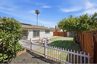 1052 Summerfield Dr, San Jose, CA 95121 - Photo 31