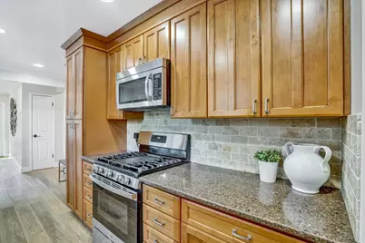 124 Oakwood Dr, Redwood City, CA 94061 - Photo 47