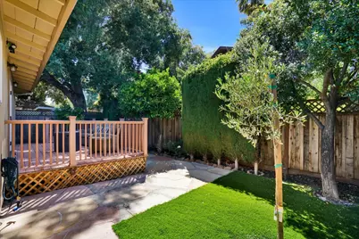 124 Oakwood Dr, Redwood City, CA 94061 - Photo 59