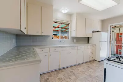 308 N Vanderhurst Ave, King City, CA 93930 - Photo 11