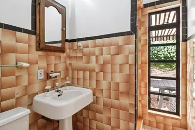 1560 University Ave, Palo Alto, CA 94301 - Photo 31