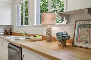 1560 University Ave, Palo Alto, CA 94301 - Photo 29