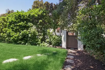 1560 University Ave, Palo Alto, CA 94301 - Photo 63