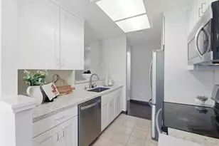7595 Canyon Meadow Cir H, Pleasanton, CA 94588 - Photo 3