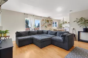 13 Altamont Dr, Watsonville, CA 95076 - Photo 3