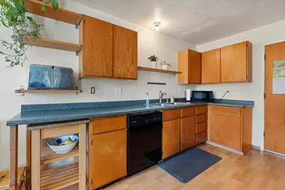 13 Altamont Dr, Watsonville, CA 95076 - Photo 5