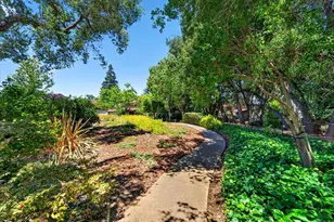 1915 Milano Way, Mountain View, CA 94040 - Photo 47
