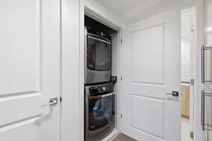 46 W Julian St 427, San Jose, CA 95110 - Photo 23