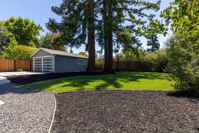 488 Sapphire St, Redwood City, CA 94062 - Photo 37
