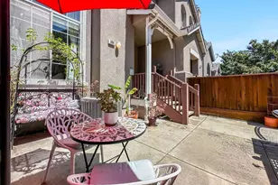 984 Goodacre Ln, San Jose, CA 95125 - Photo 3