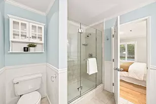 1115 Continentals Way 203, Belmont, CA 94002 - Photo 21