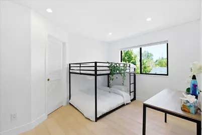 1031 Almanor Ave, Menlo Park, CA 94025 - Photo 29