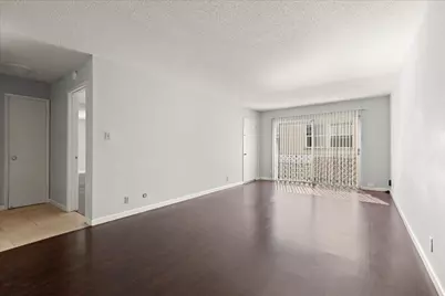 220 Athol Ave, Oakland, CA 94606 - Photo 7