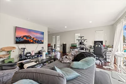 220 Athol Ave, Oakland, CA 94606 - Photo 11