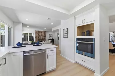 2325 Monaco Dr, San Jose, CA 95124 - Photo 17