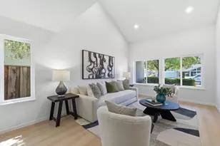 2325 Monaco Dr, San Jose, CA 95124 - Photo 9