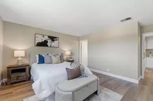 569 Gaundabert Ln, San Jose, CA 95136 - Photo 17