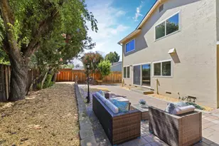 569 Gaundabert Ln, San Jose, CA 95136 - Photo 29
