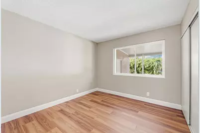 569 Gaundabert Ln, San Jose, CA 95136 - Photo 17