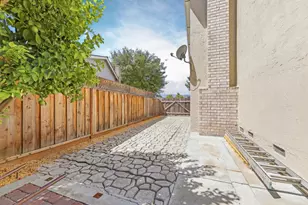 569 Gaundabert Ln, San Jose, CA 95136 - Photo 31