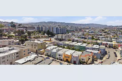35 Castle Manor Ave, San Francisco, CA 94112 - Photo 3
